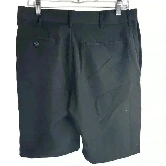 PGA TOUR Men's Black Chino Golf Shorts Size 32 Casual Solid - Picture 2 of 5